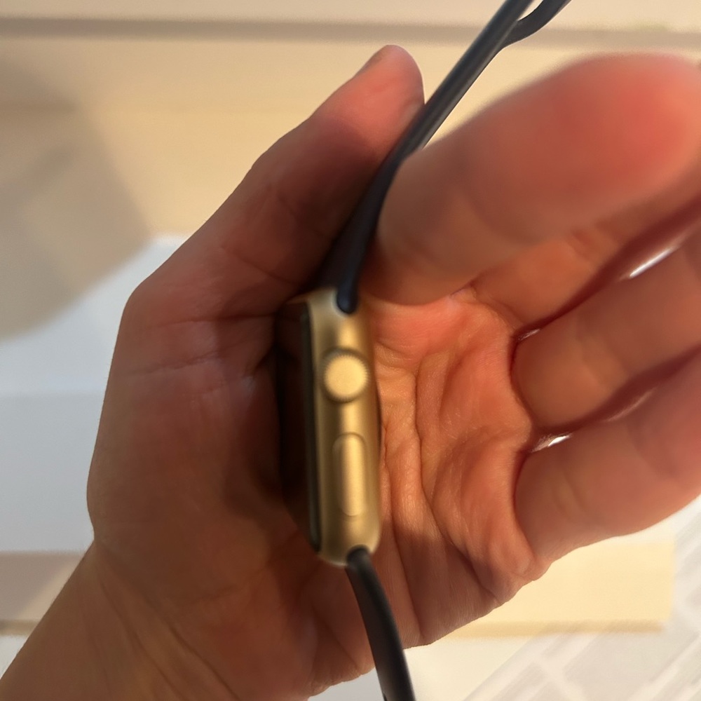 Apple Watch - Picture 3 of 7